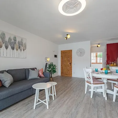 Sea View Bouganvillas With Terrace And Pool Адехе